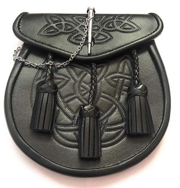 KILT SPORRAN LATCH PIN, CELTIC EMBOSSED FLAP, BLACK LEATHER WITH CHAIN BELT 014